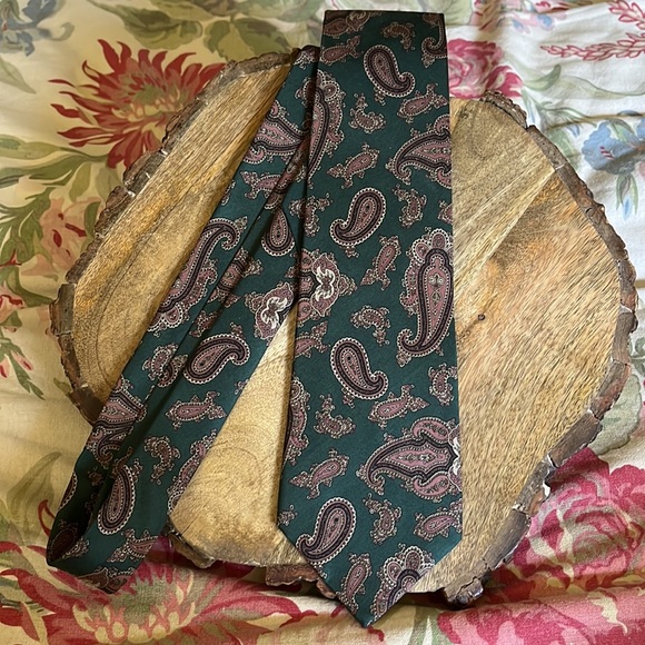 Vintage ALAN ROYCE Princeton, NJ
Paisley Tie Made in USA 100% Silk DeadStock NEW - Picture 4 of 13